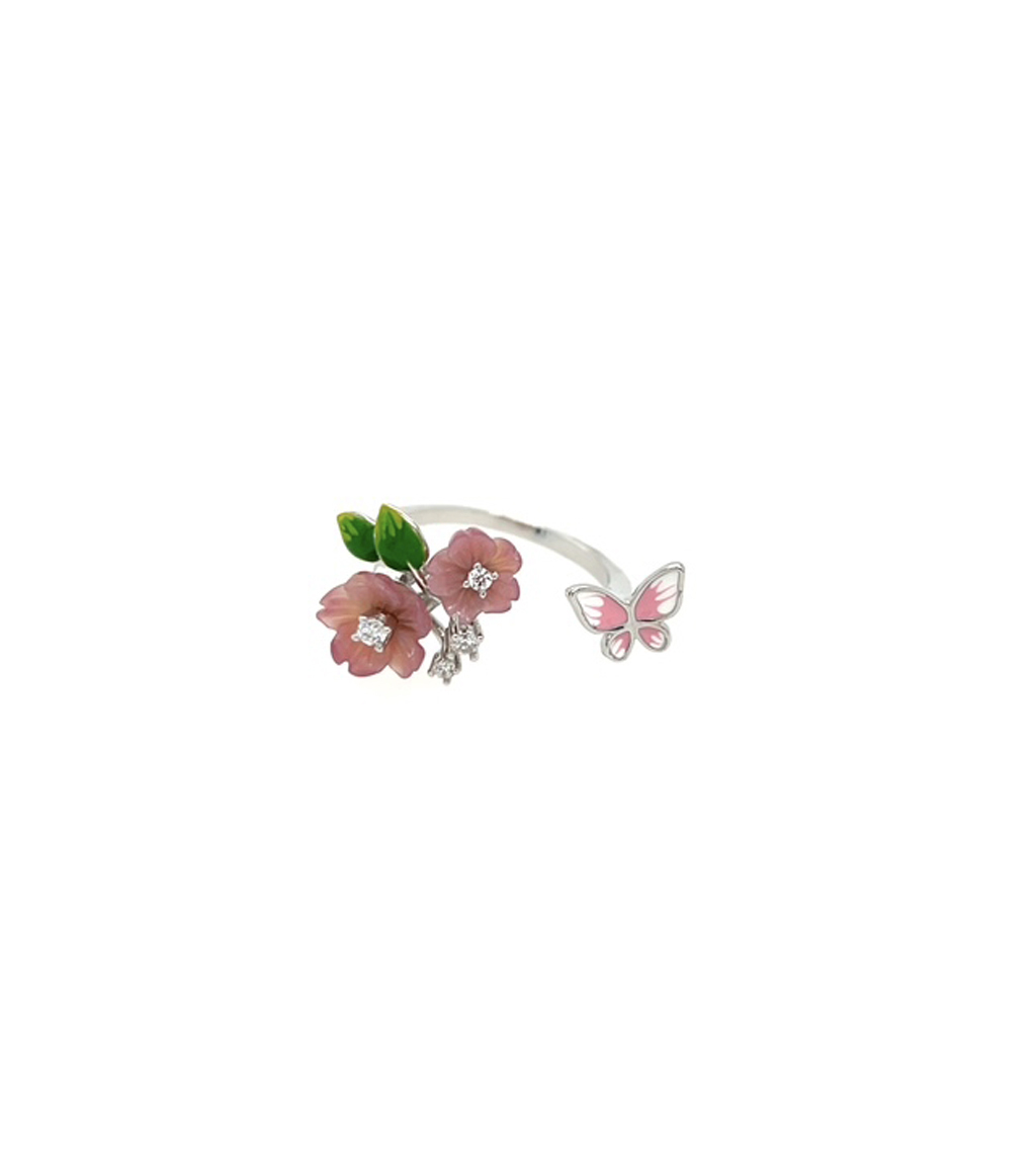 Glimpse of a French Garden Ring